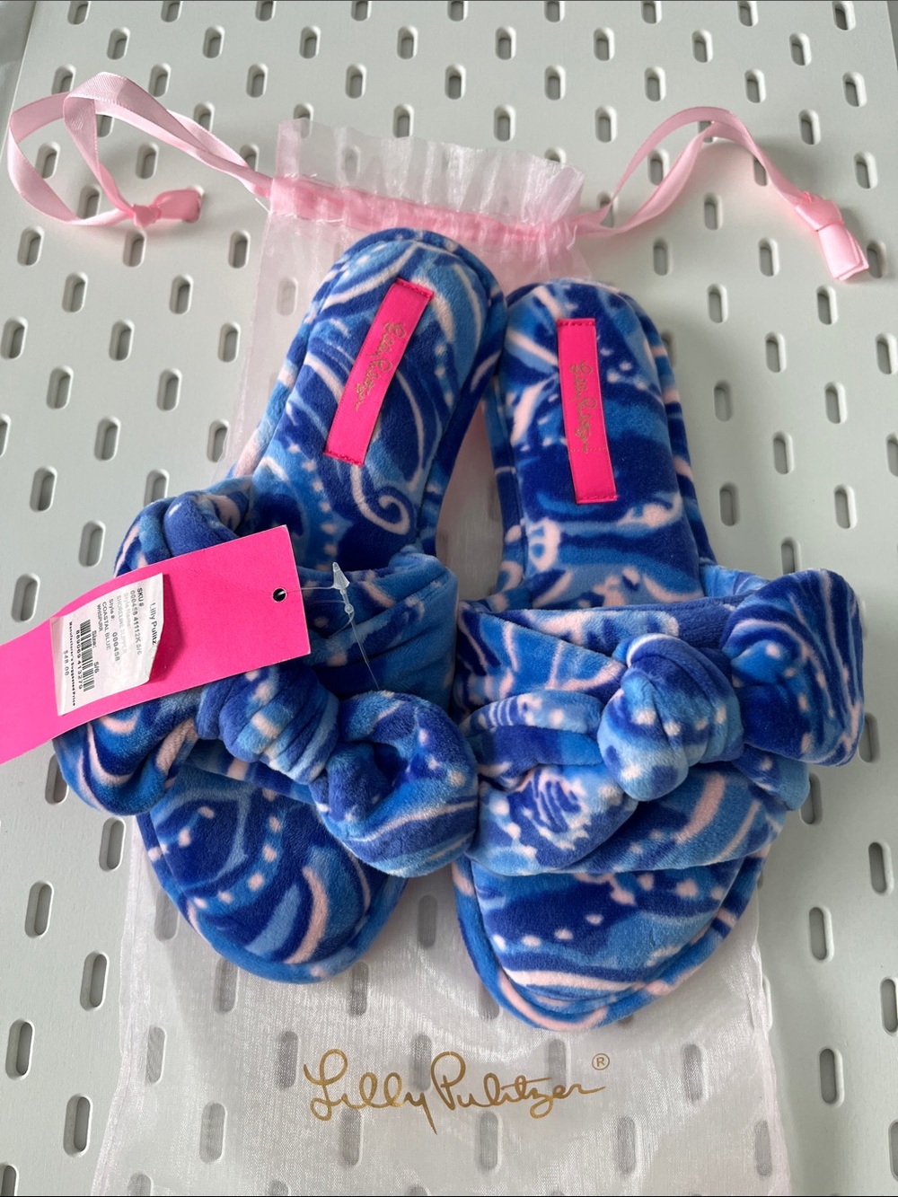 New Lilly Pulitzer Shoreline Coastal Blue Knotted slippers